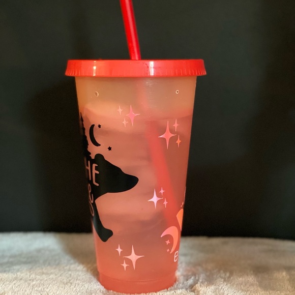 Livin the Wild Life Color Changing Cup - Picture 3 of 7